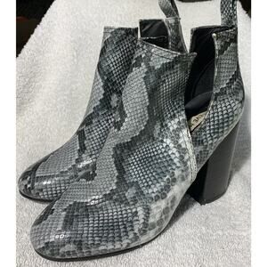 Steve Madden Snake Skin Boots Booties Womens 7